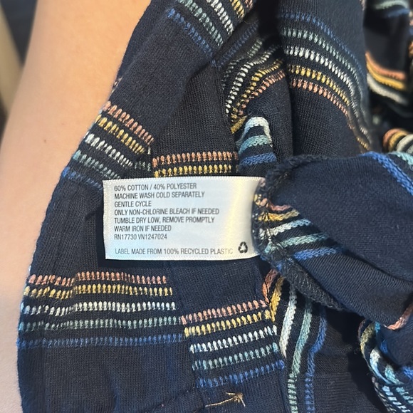 Goodfellow & CO Button Down - Picture 7 of 7